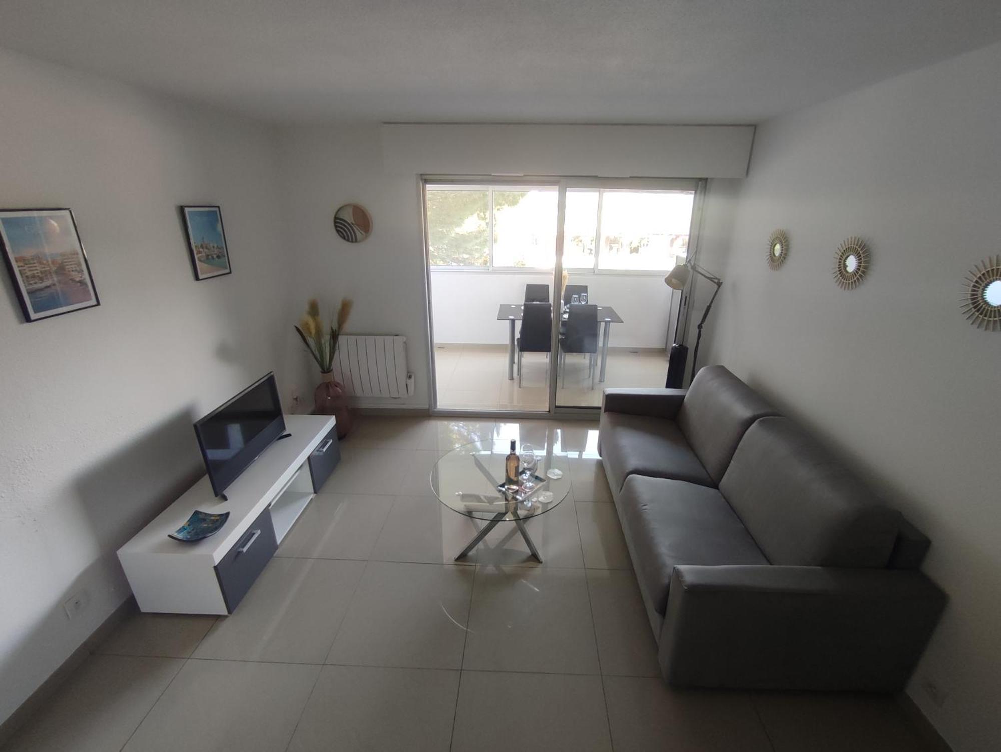 Benvengudo A Freju Apartment